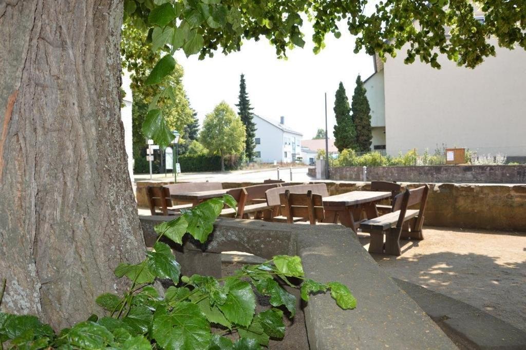 Landgasthof-Hotel Zur Linde Großenlüder エクステリア 写真