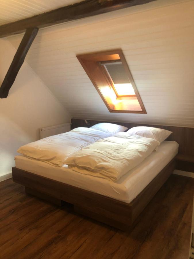 Landgasthof-Hotel Zur Linde Großenlüder エクステリア 写真