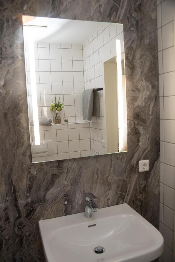 Landgasthof-Hotel Zur Linde Großenlüder エクステリア 写真
