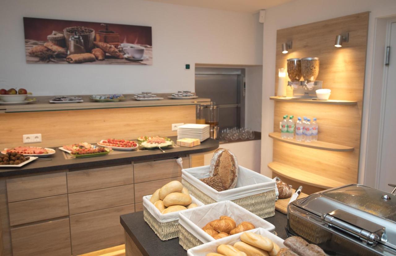 Landgasthof-Hotel Zur Linde Großenlüder エクステリア 写真
